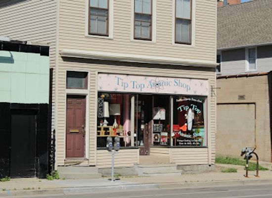 wisconsin/milwaukee/bay-view/shop/tip-top-atomic-shop