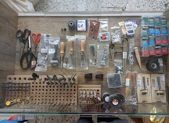 mongolia/dzungarian-basin/shop/esunzuil-delguur-barilga-mega-store