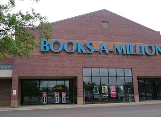 kentucky/outer-bluegrass/shop/books-a-million