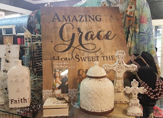 oklahoma/cross-timbers/shop/bunch-s-gifts-apparel
