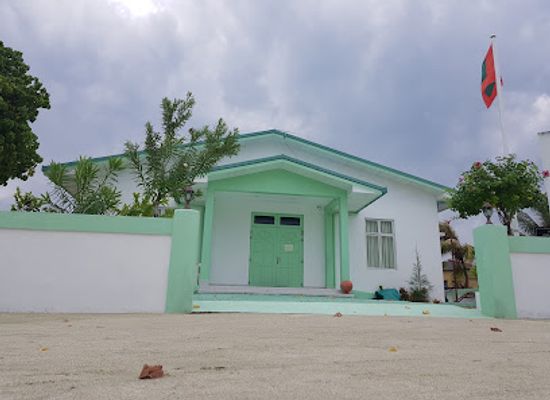 maldives/gulhi-island/shop/sto-pharmacy