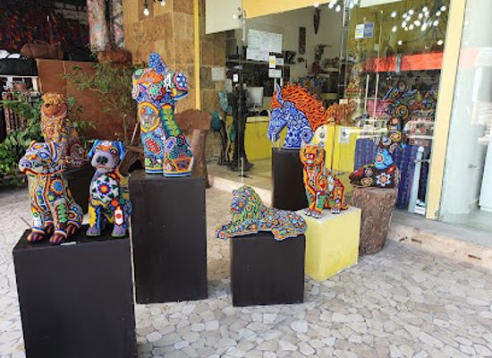 mexico/huichol-sierra/shop/huichol-land-playa-del-carmen