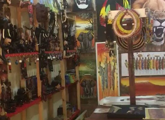 tanzania/ruaha-national-park/shop/rafiki-souvenir-shop