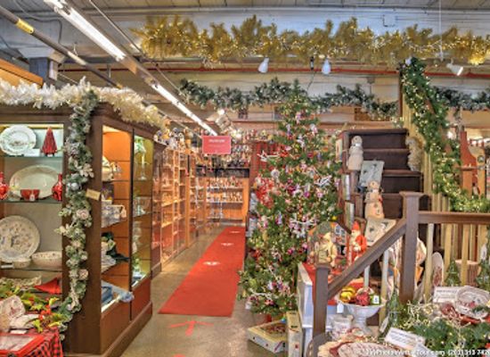 massachusetts/blackstone-valley/shop/vaillancourt-folk-art
