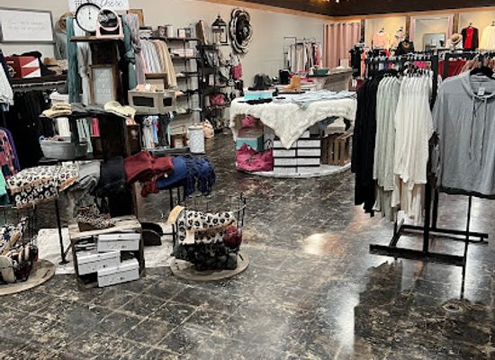 indiana/kokomo/shop/precious-beauties-boutique