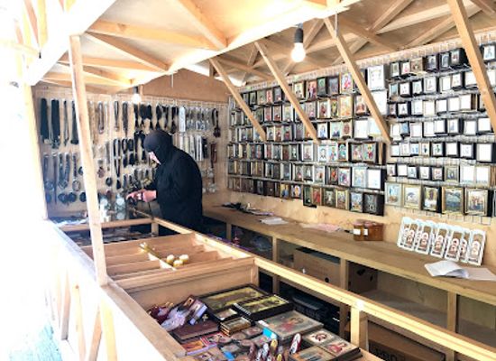 georgia/khevsureti/shop/souvenirs-religious-store