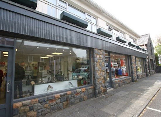 guernsey/torteval/shop/ogiers