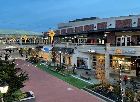 washington/redmond/shop/redmond-center