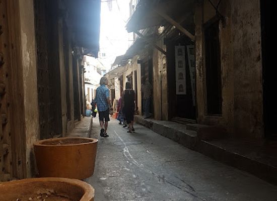 tanzania/stone-town/shop/nakupenda-art-gallery