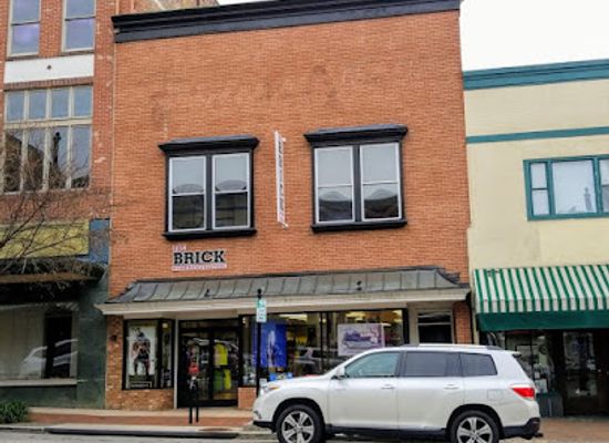 virginia/danville/shop/the-brick-running-tri-store