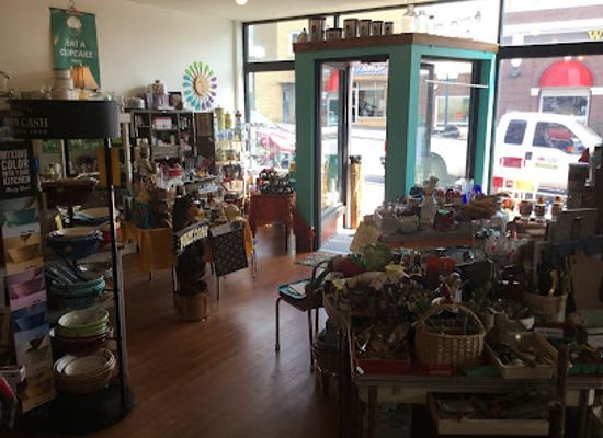 minnesota/ely/shop/potluck-kitchenware