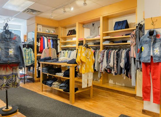 canada/ottawa-valley/shop/escape-women-s-clothing-store