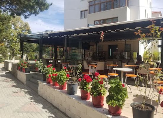 albania/kolonja/shop/bar-pasticeri-gramozi