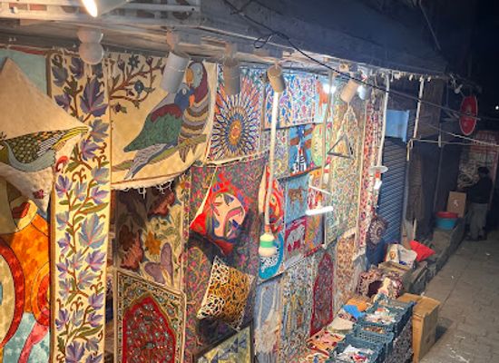 india/pahalgam/shop/zamandar-gabba-factory-pahalgam-kashmir