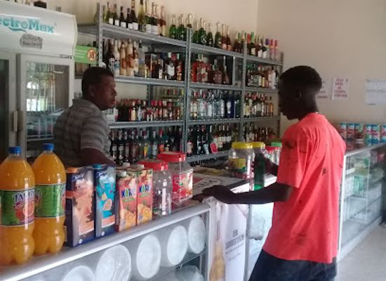 suriname/wanica-district/shop/shiva-s-slijterij