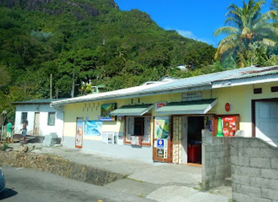 seychelles/ile-longue/shop/abarna-shopping-centre