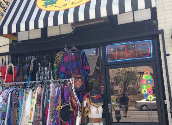 california/los-angeles-county/shop/lemon-frog-shop-vintage-bazaar-california-certified-green-business
