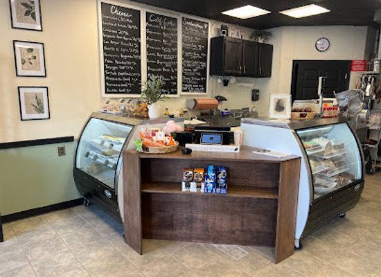 new-hampshire/laconia/shop/the-italian-market