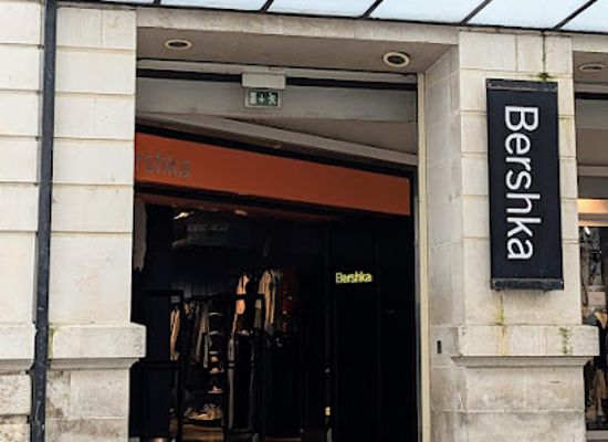 france/tours/shop/bershka
