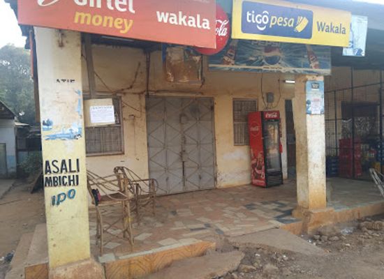tanzania/masai-steppe/shop/asali-safi-yunus-shop
