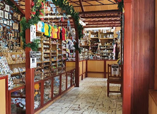 slovakia/dolina/shop/maxi-suvenir-plus