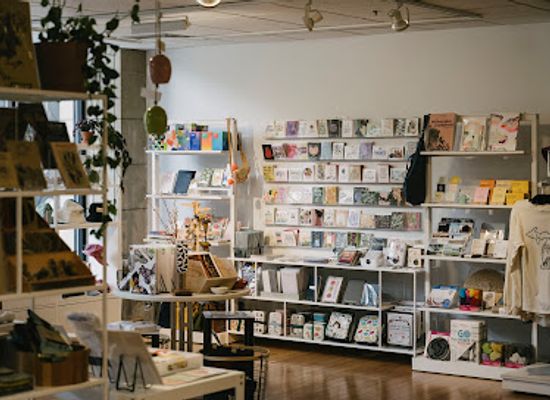 michigan/grand-rapids/heritage-hill/shop/the-spark