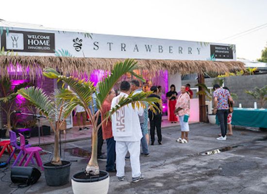 french-polynesia/tahiti/punaauia/shop/strawberry-boutique
