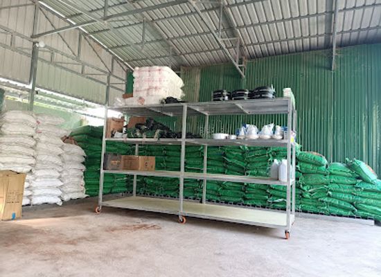cambodia/kampong-cham/shop/bun-long-stationery