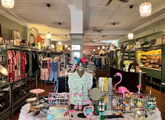 michigan/detroit/shop/flamingo-vintage