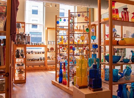 west-virginia/wheeling/shop/wheeling-artisan-center-shop