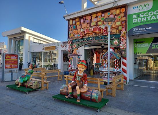 cyprus/makronissos-beach/shop/hans-gretel