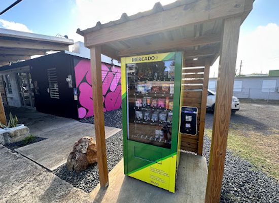 puerto-rico/culebra-island/shop/vending-machine-24hrs-mercado