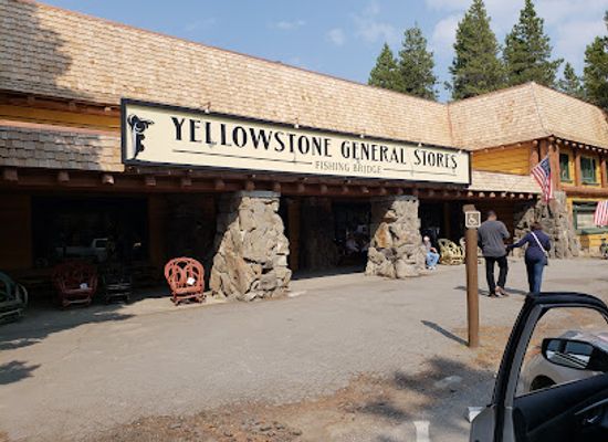 wyoming/yellowstone-national-park/shop/fishing-bridge-general-store