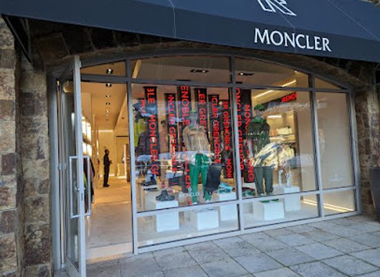 colorado/vail/shop/moncler