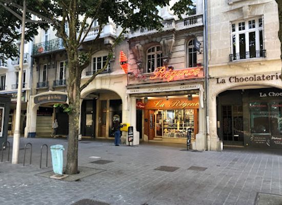 france/reims/les-hautes-promenades/shop/la-regence-rhum-champagne-cigares-ecriture