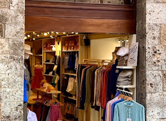 italy/san-gimignano/shop/tommaso-mezzetti