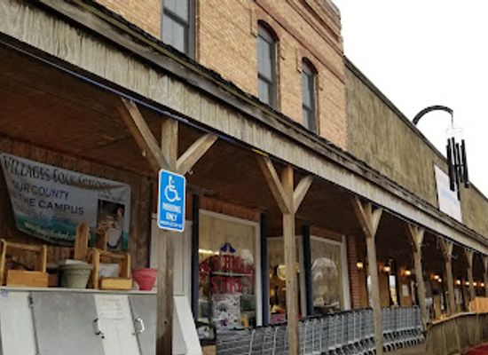 iowa/dutch-heritage-area/shop/dutchman-s-store