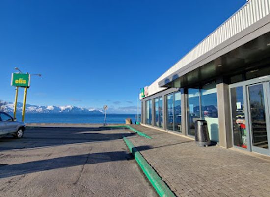 iceland/husavik/shop/olis-husavik