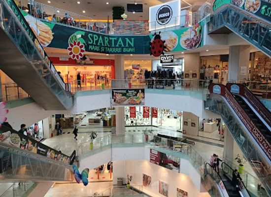 romania/botosani/shop/uvertura-mall