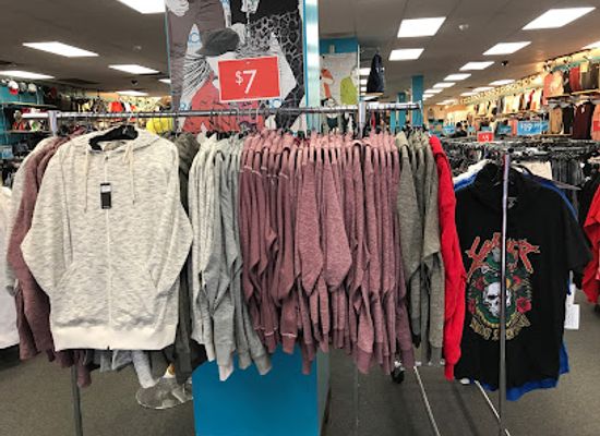 connecticut/hartford/downtown-hartford/shop/track23-clothing-company