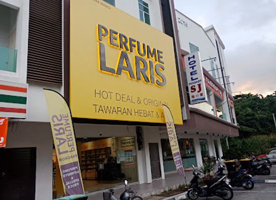 malaysia/pulau-pangkor/shop/perfume-laris