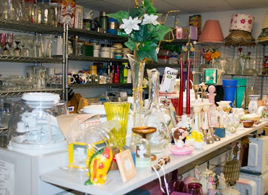 montana/whitefish/shop/whitefish-thrift-haus