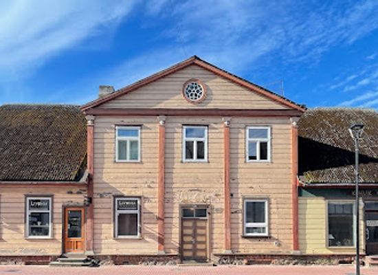 estonia/viljandi-county/shop/vanakraam-ou-kauplus-livonia-antiik