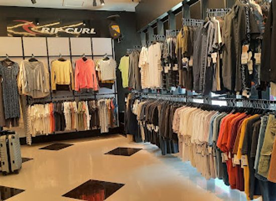 indonesia/north-maluku/shop/planet-surf-ternate
