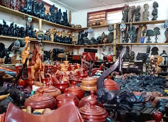 central-african-republic/lobaye/shop/marche-artisanal-crafts-market