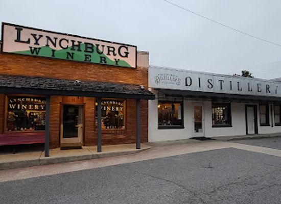 tennessee/middle-tennessee/shop/velma-s-candy-store