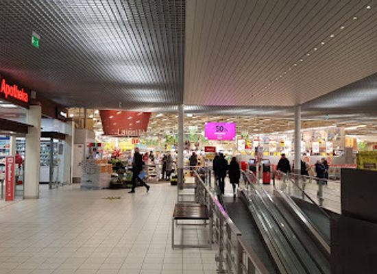 latvia/liepaja/shop/shopping-center-ostmala