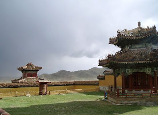 mongolia/lake-khovsgol/shop/amarbayasgalant-monastery
