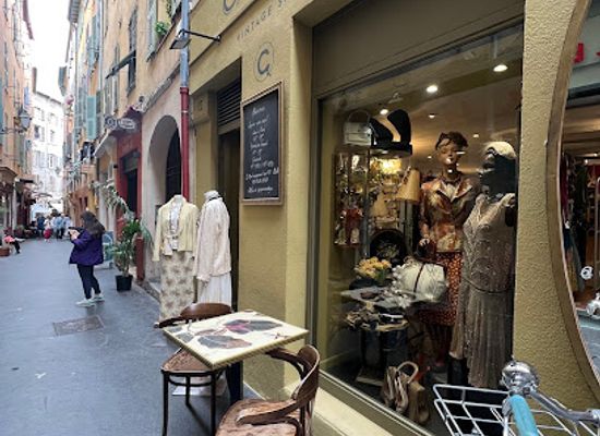 france/nice/mont-boron/shop/caprice-vintage-shop