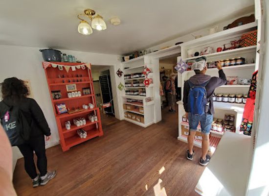 utah/henry-mountains/shop/gifford-house-museum-store